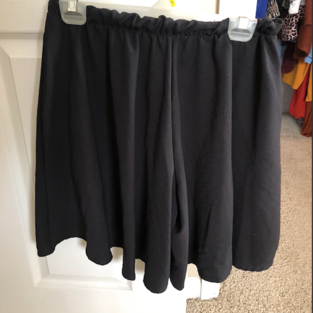 Black Twenty Ten Shorts/Skort